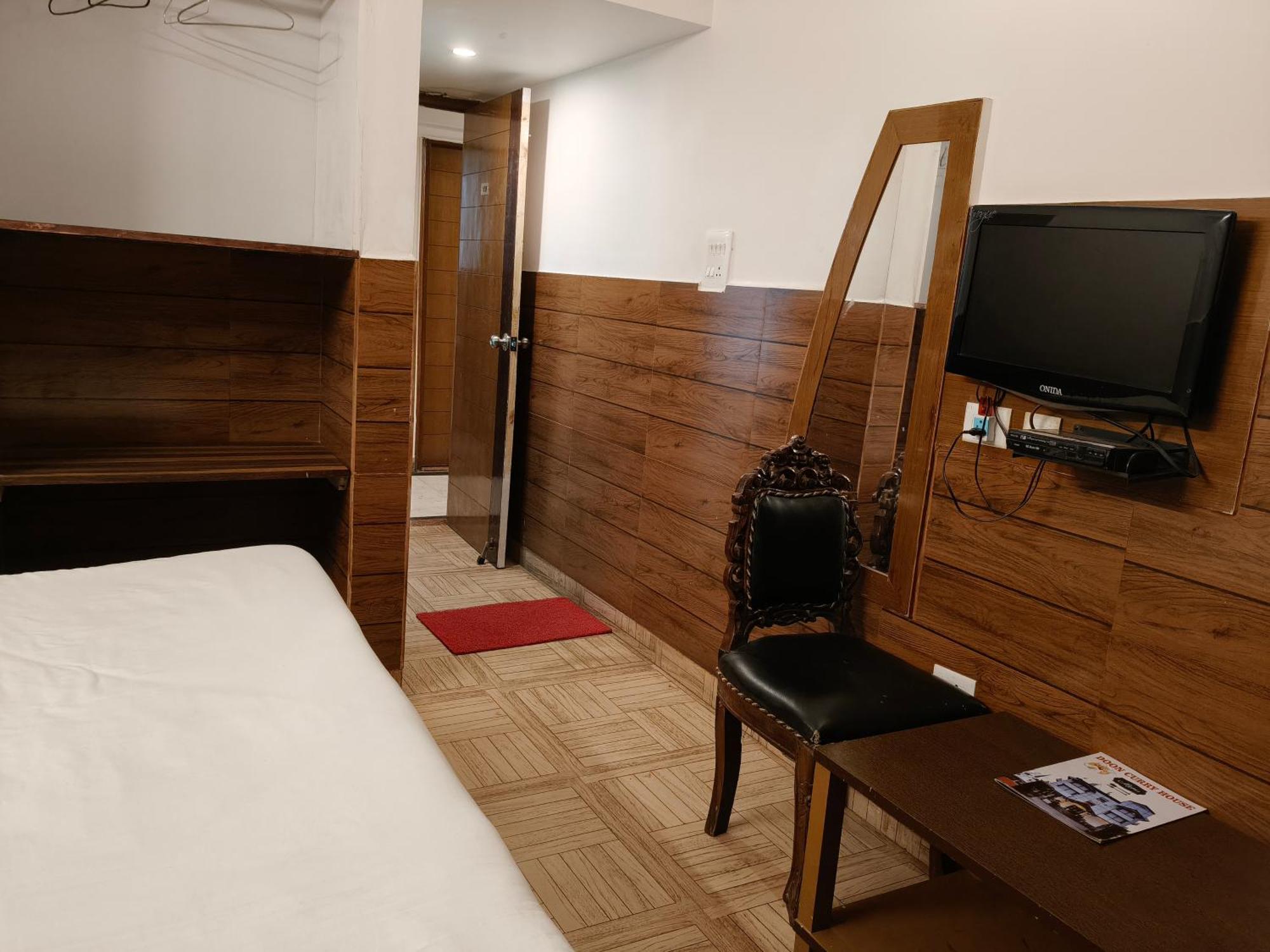 Hotel Kailash Residency Дехрадун Экстерьер фото